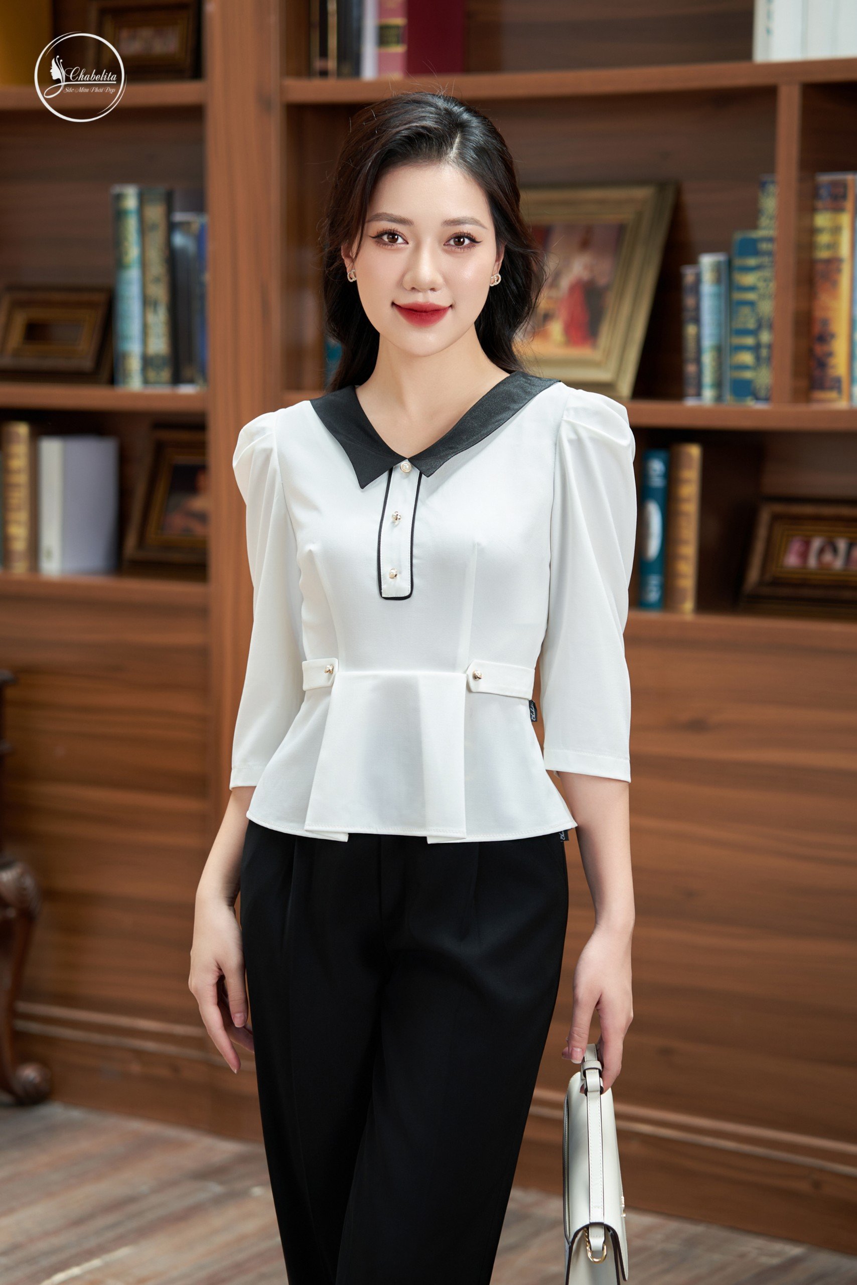 Áo sơ mi phối cổ màu trắng