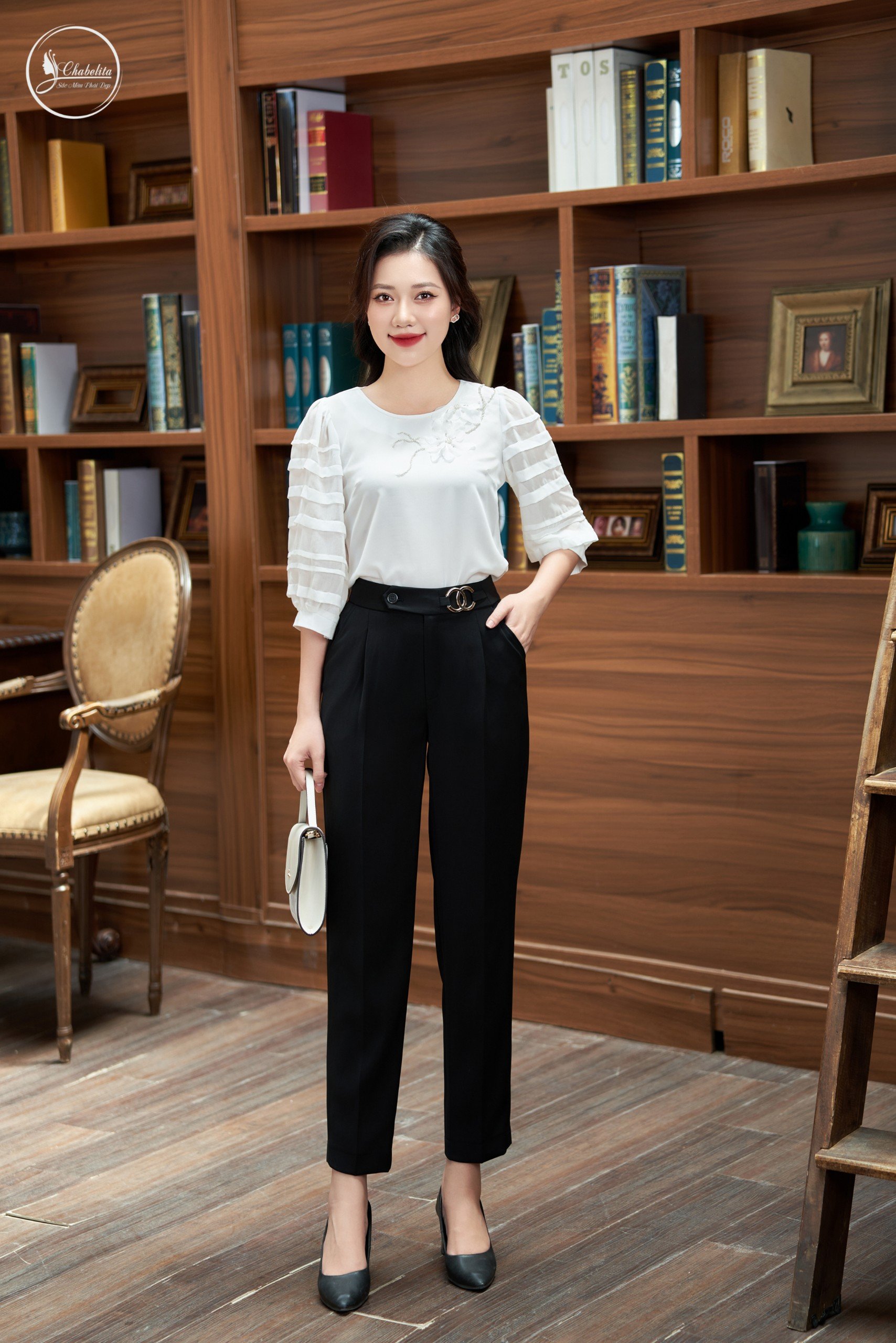 Áo phối tay thuê hoa màu trắng