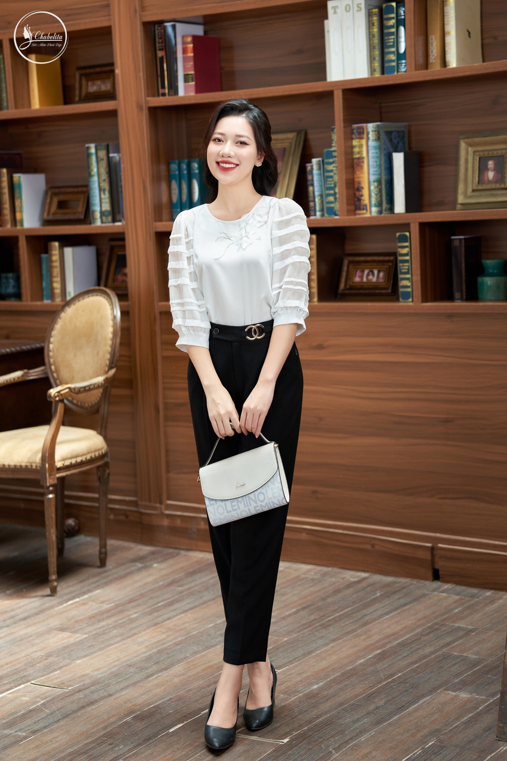 Áo phối tay thuê hoa màu trắng