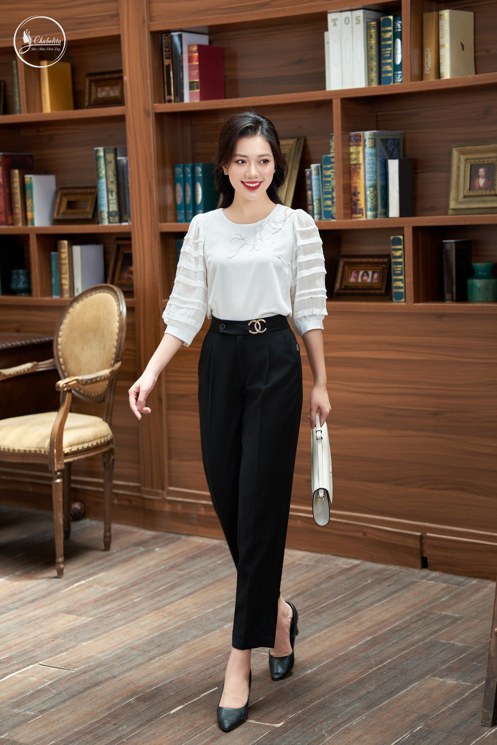 Áo phối tay thuê hoa màu trắng