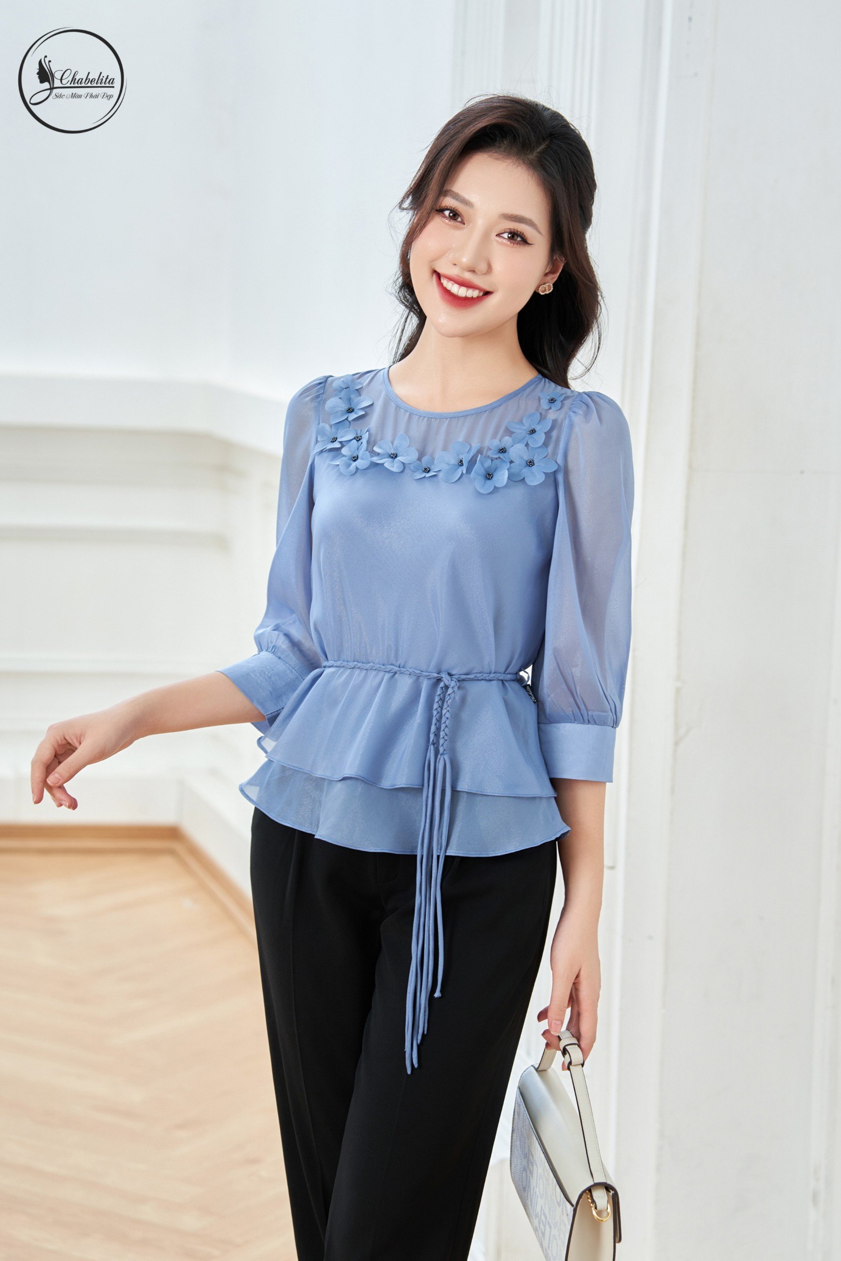 Áo sơ mi thuê hoa có dây eo màu xanh