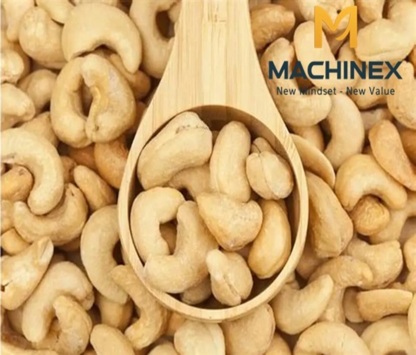 Làm sao có thể tẩm ướp đồng đều từng hạt điều mà không bị vón dính?