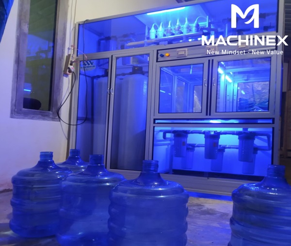 Làm thế nào để giảm thiểu nhựa trong sản xuất và phân phối nước uống đóng bình?