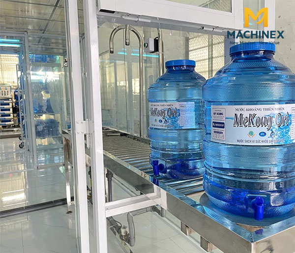 Giảm nhựa trong sản xuất nước đóng bình
