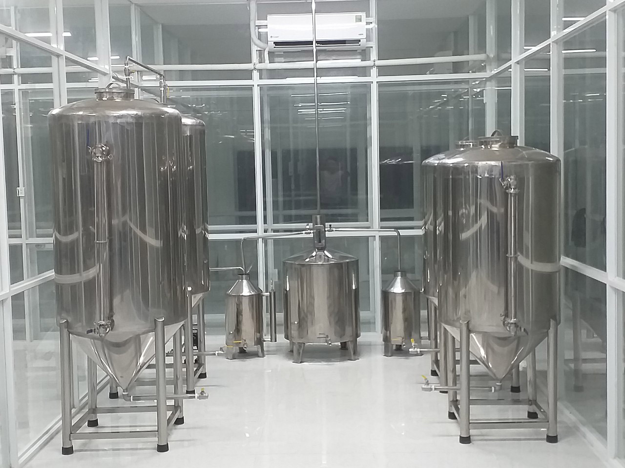 Nhà máy chưng cất tinh dầu Tràm, Sả Công ty Pure Thủ Thừa Long An