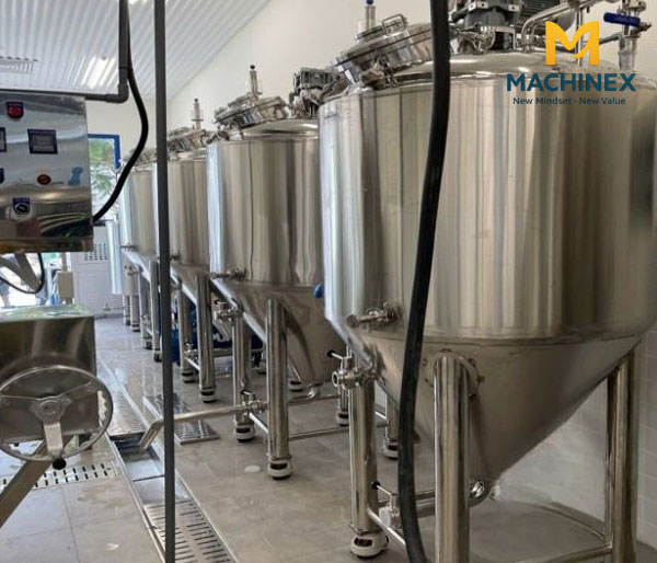 Nhấn mạnh tự động hóa, thiết bị mới, cải tiến nhà máy rượu Sake