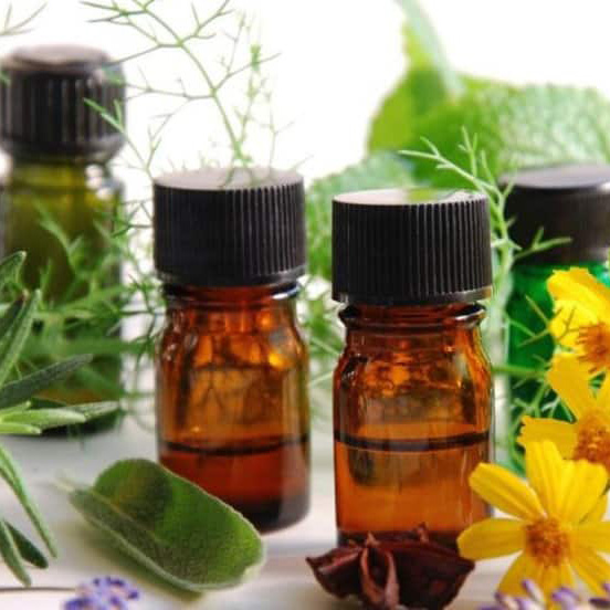 7 Loại Tinh Dầu Tự Nhiên Giúp Giảm Ngứa Da