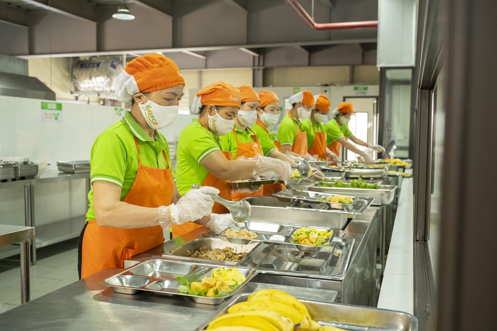 an toàn vệ sinh công nghiệp bếp ăn