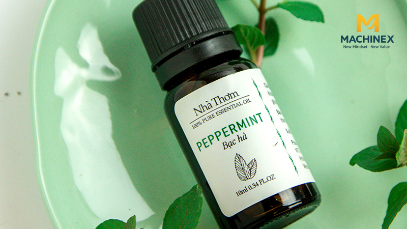 ngửi tinh dầu bạc hà có biết chất lượng