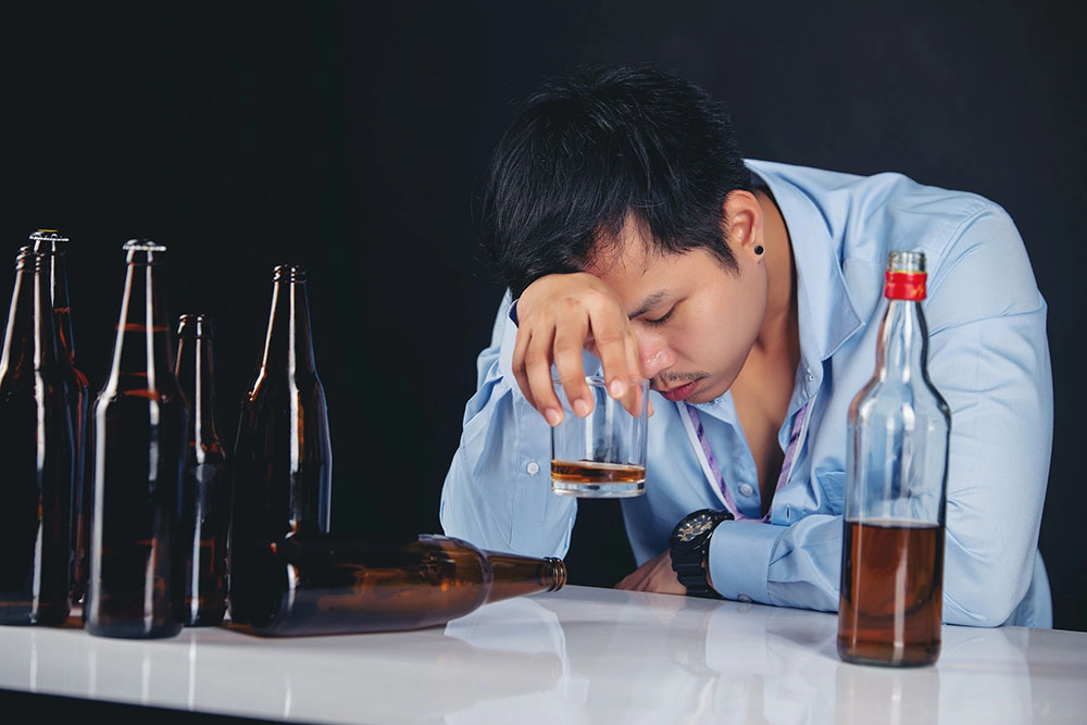 nhiễm độc rượu