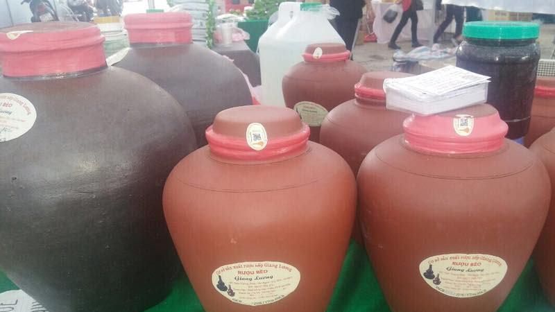 Đặc sản rượu bèo