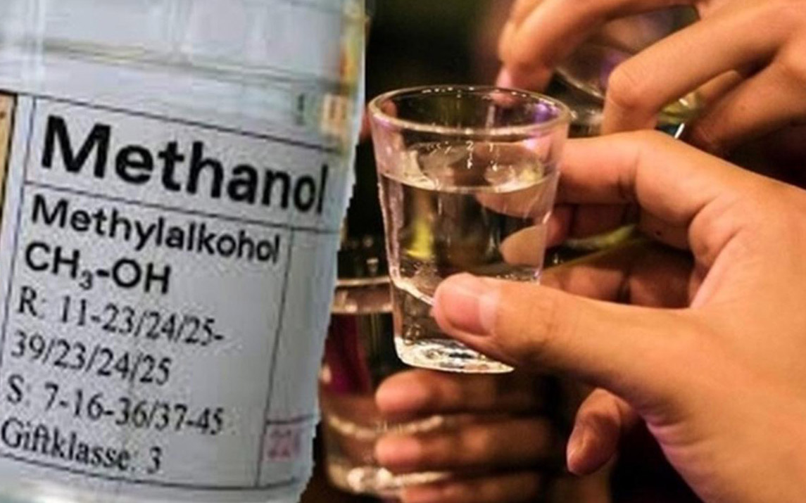 sử dụng máy khử methanol