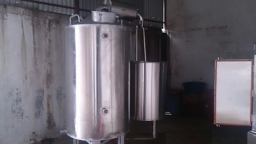 Máy chưng cất rượu chạy bằng điện