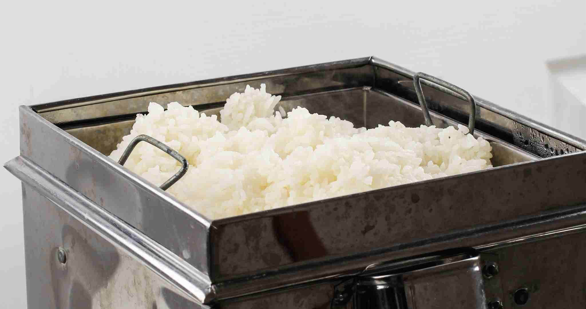 tủ hấp cơm công nghiệp cho nhà hàng