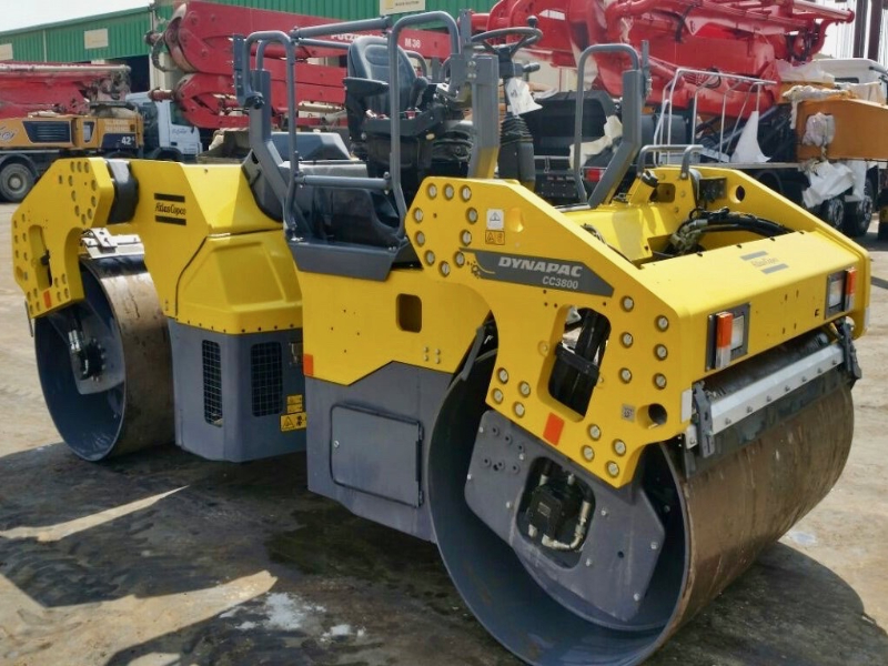 Dynapac CC3800 - Xe lu 10 tấn hai bánh thép hiện đại mang lại hiệu quả nén cao Dynapac CC3800 - Xe lu 10 tấn hai bánh thép hiện đại mang lại hiệu quả nén cao