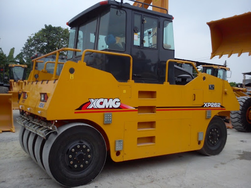 máy lu bánh lốp chính hãng