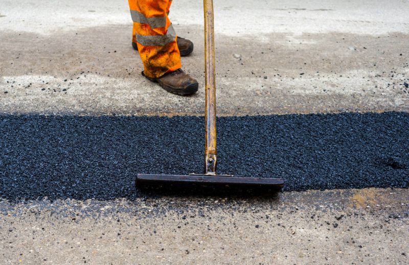 Giải pháp tiên tiến là thi công bê tông nhựa Asphalt trên mặt cầu