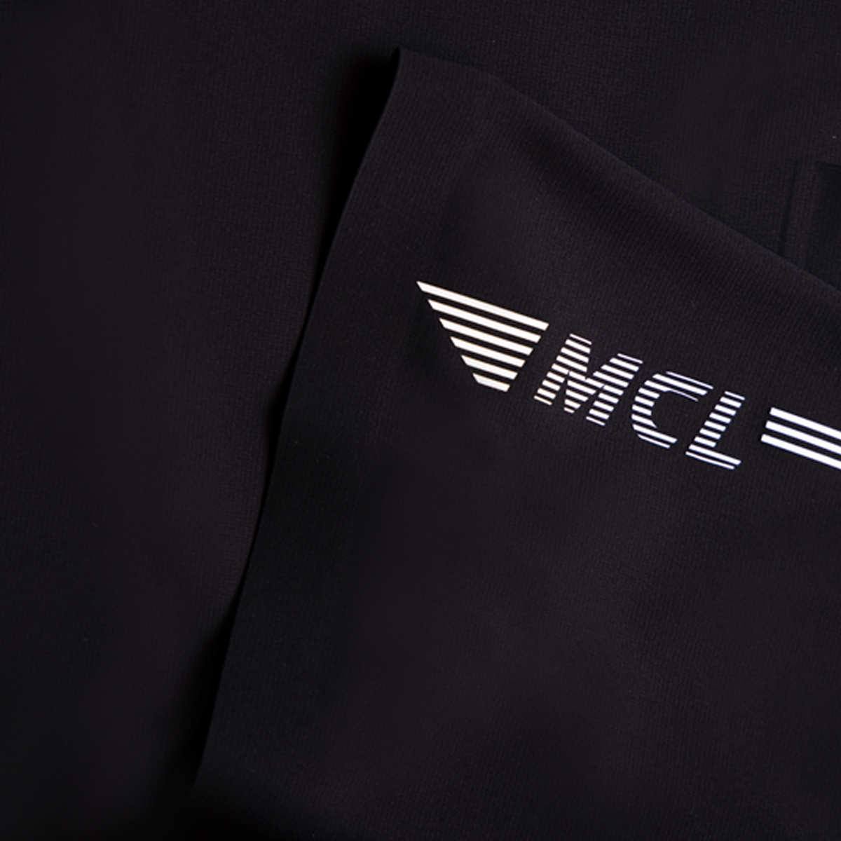 Áo Polo Nam Tơ Tằm Masculine Slimfit APD603