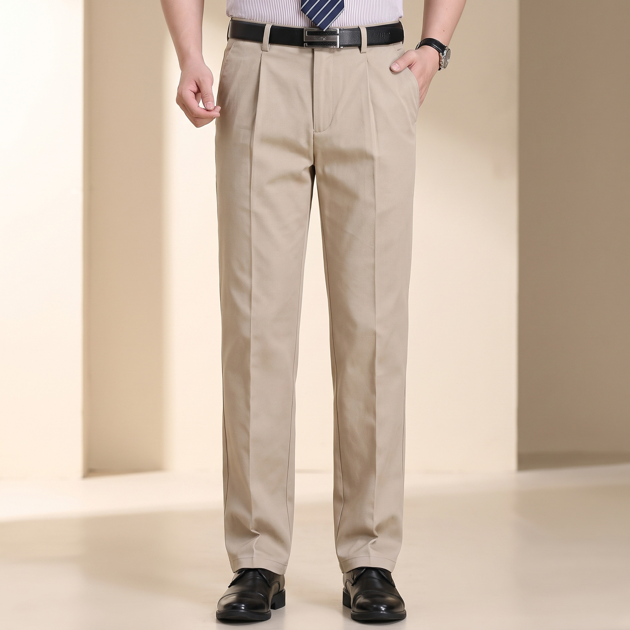 Quần Kaki Nam Có Ly Masculine Regular KCL601