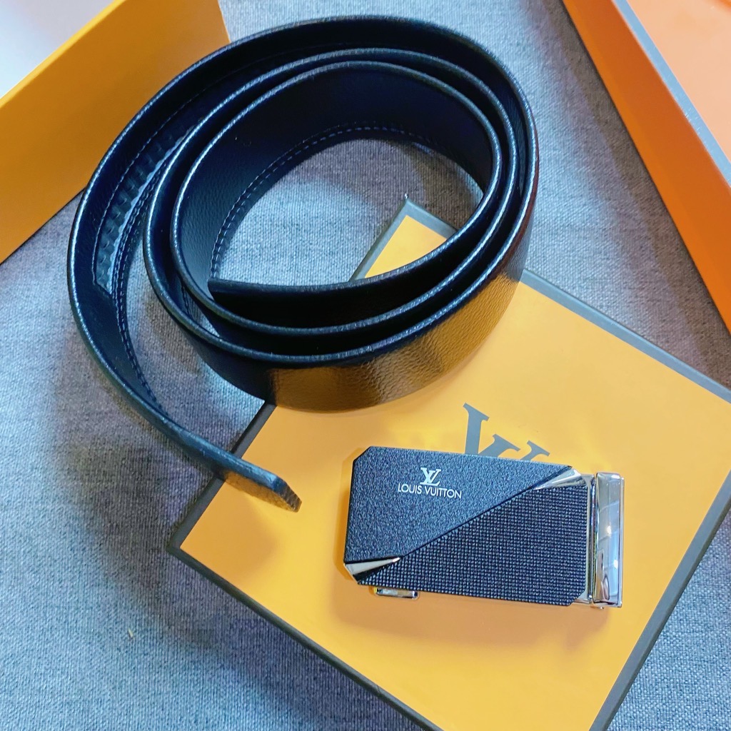 Nịt da LOUIS VUITTON - Đen