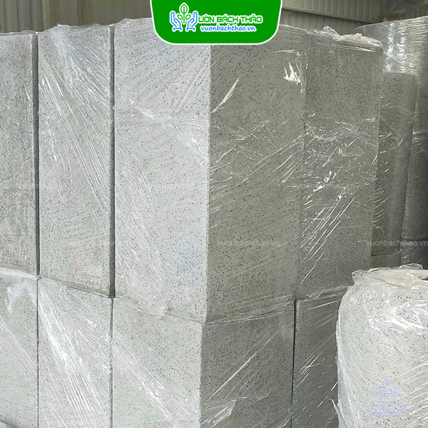 Chậu Xi Măng Đá Mài Hình Trụ Vuông