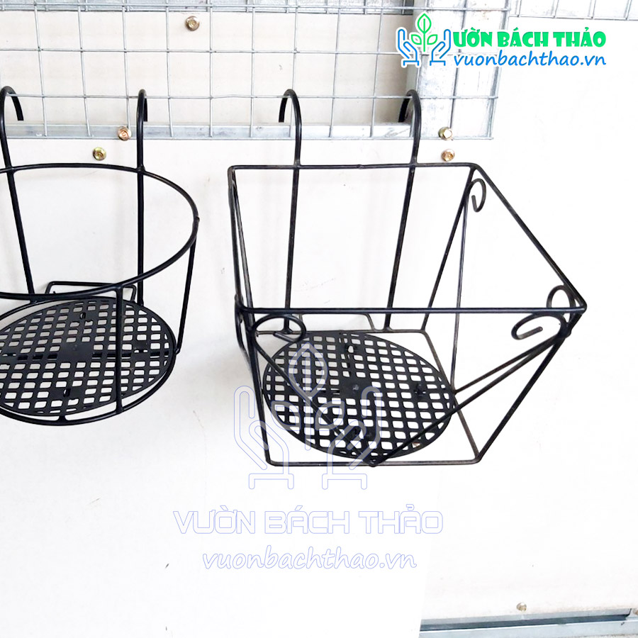 Kệ Sắt Vuông Treo Chậu Cây Ban Công, Lan Can