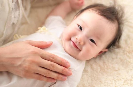 Top 10 phong tục đón trẻ sơ sinh về nhà bố mẹ thông minh cần biết