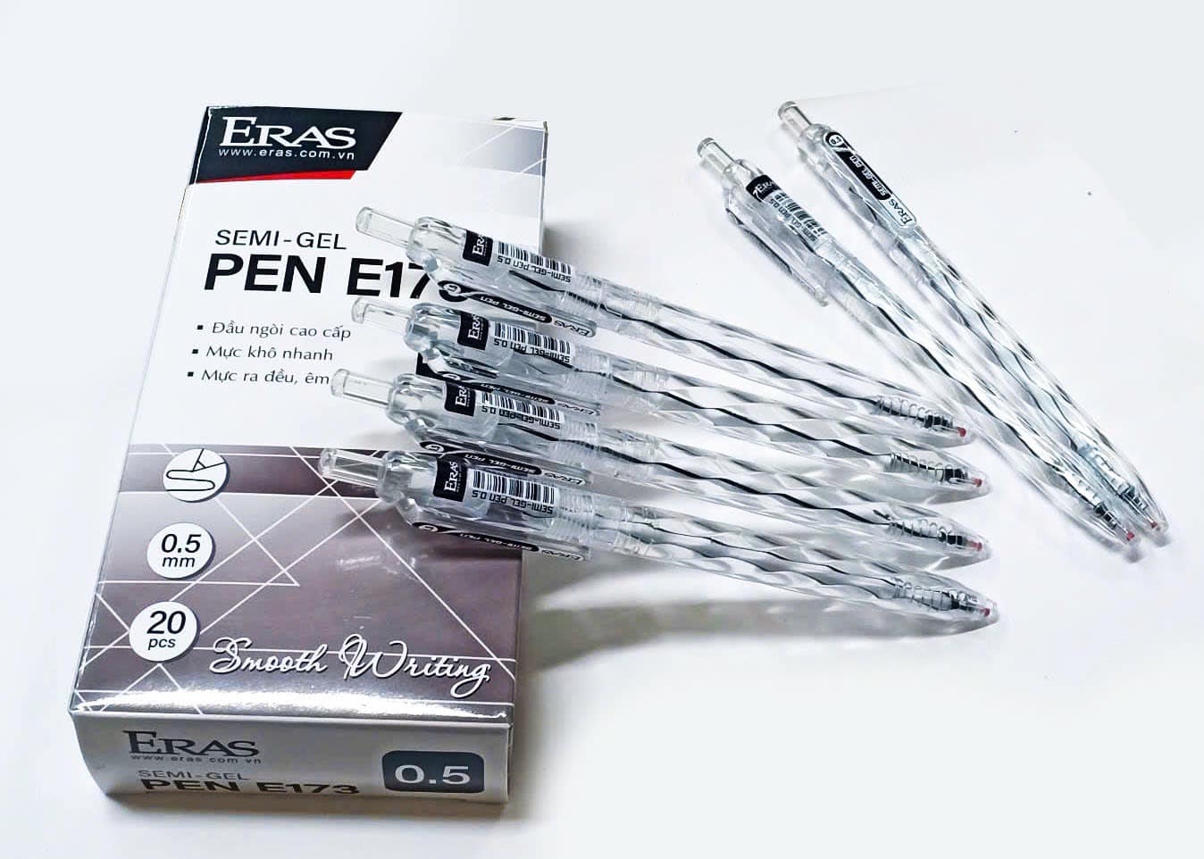 Bút bi 0.5mm E173 đen Eras