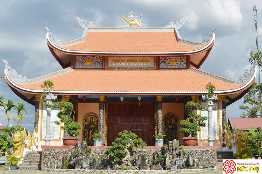 CHÙA PHỔ HIỀN ĐỒNG NAI MANG VẺ CỔ KÍNH TRONG KHUÔN VIÊN CÂY XANH TƯƠI MÁT