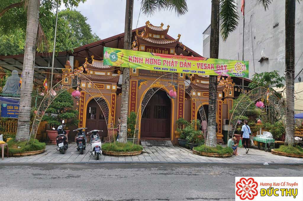 Chùa Tân Bảo Thành Phố Lào Cai: Biểu Tượng Tâm Linh và Điểm Đến Hấp Dẫn