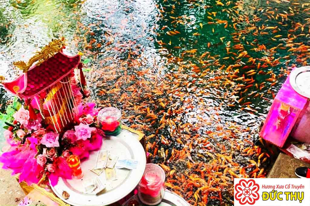 Đền Cô Chín