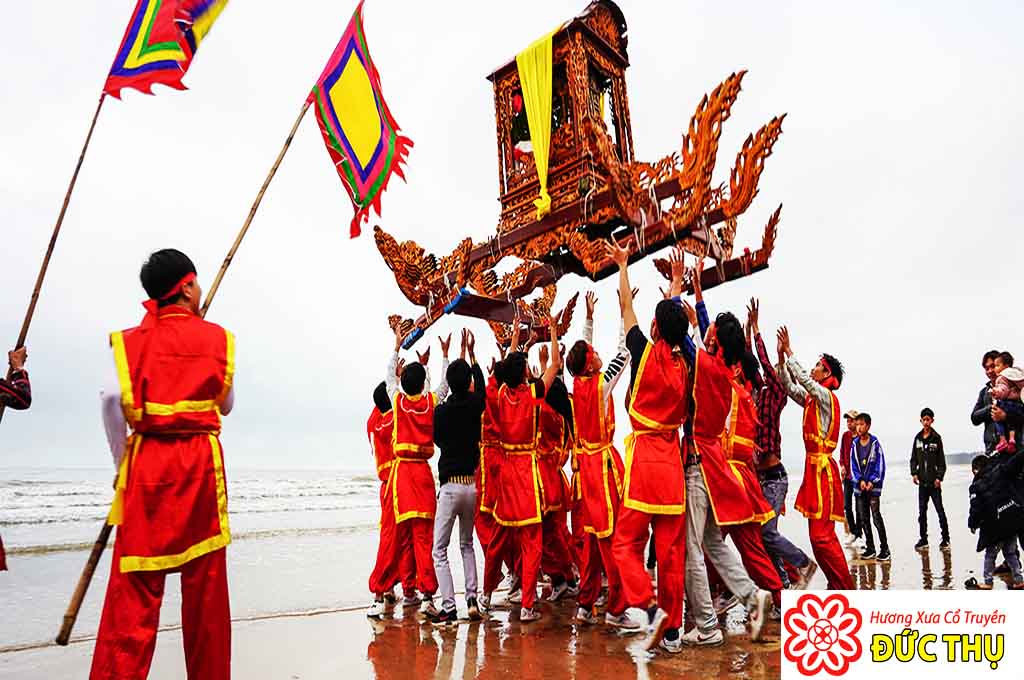 Đền Cờn Môn
