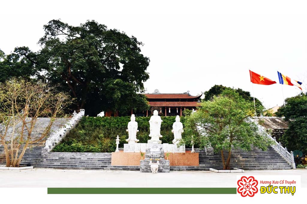 Lăng Mộ Vua Lý Nam Đế