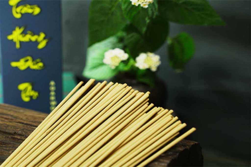 Agarwood Incense Sticks