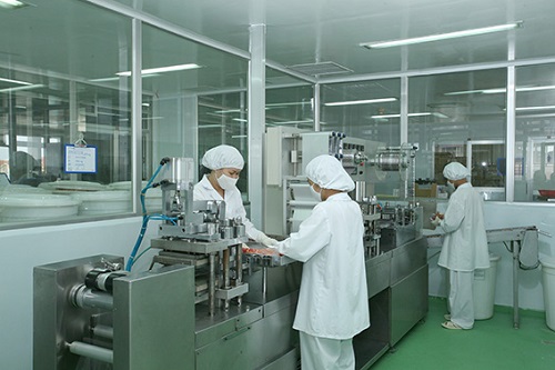 cap-gas-lanh-r410a-cho-he-thong-dieu-hoa-vrv-xuong-san-xuat-thuoc-o-duc-giang