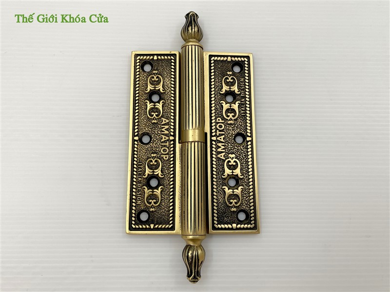 Bản lề lá hay bản lề cối: Lựa chọn nào tốt hơn cho cửa chính?