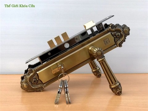 Cách nhận biết phụ kiện cửa gỗ Huy Hoàng chính hãng
