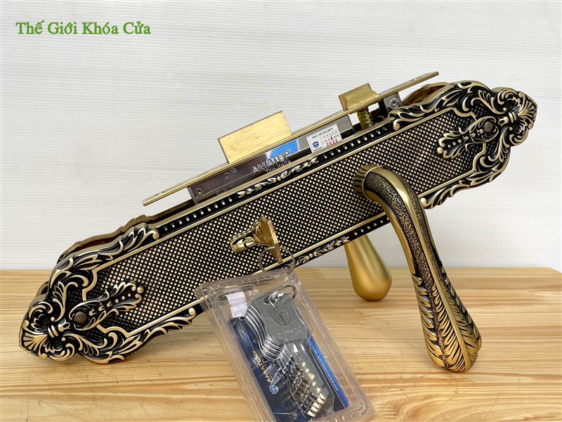 Khóa Đồng Cửa Chính AMATOP L-8812-SF