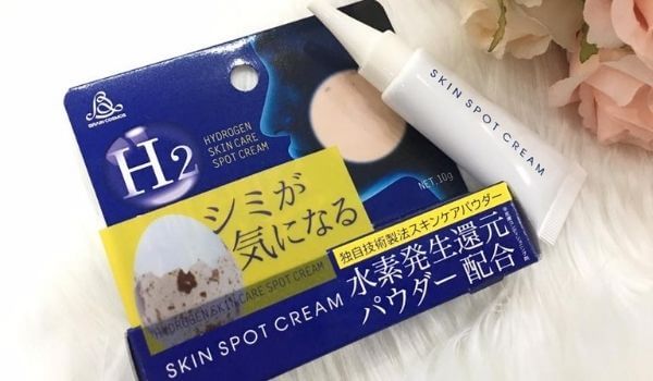 Kem trị nám của Nhật Bản - H2 Skin Spot Cream được nhiều chị em ưa chuộng. 