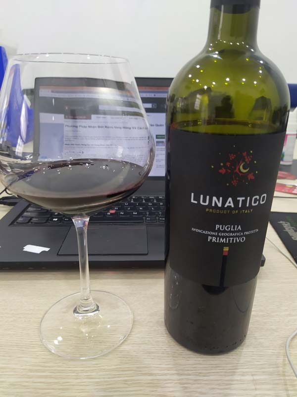 Rượu vang Ý Lunatico Primitivo