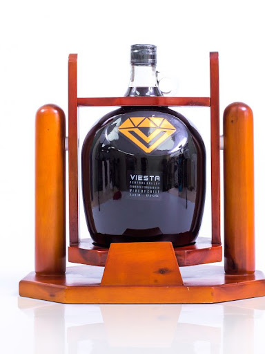 Rượu vang Viesta Chile 3L có kệ