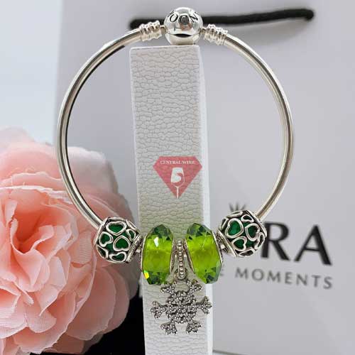 Vòng Tay Bạc Đính 4 Charm Quý Phái