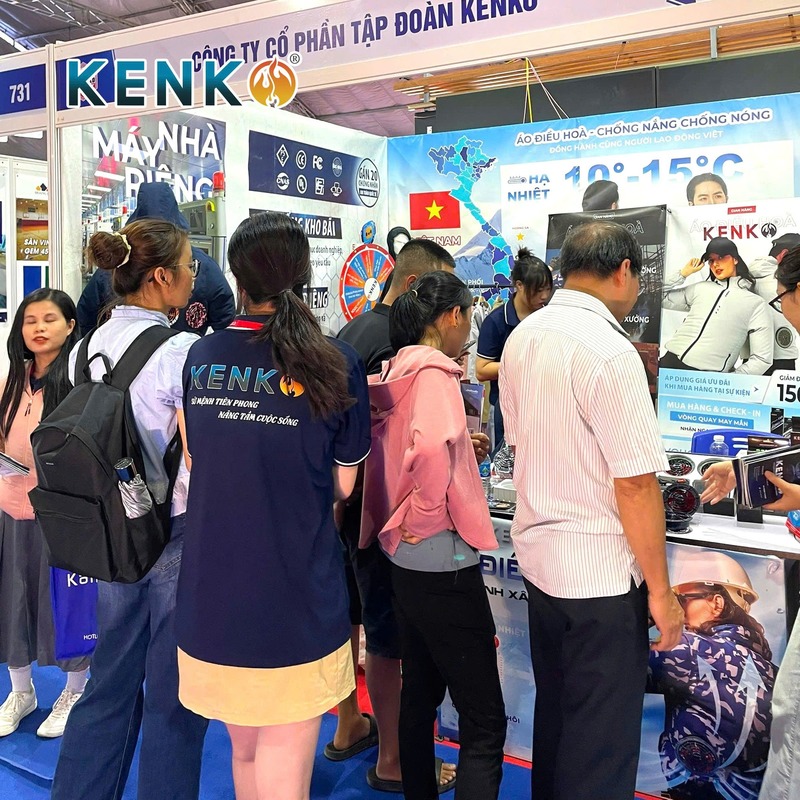 Một số hình ảnh trải nghiệm của khách hàng tại gian hàng KENKO