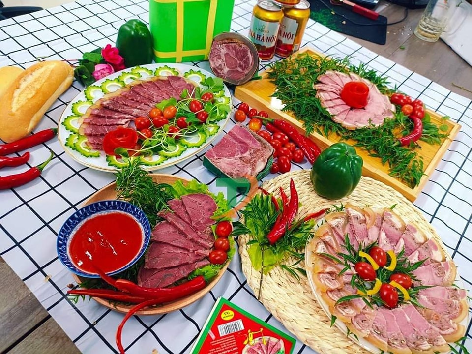 Tứ Phương Gợi ý top những món ngon trên mâm cơm ngày Lê Vũ Lan năm 2024