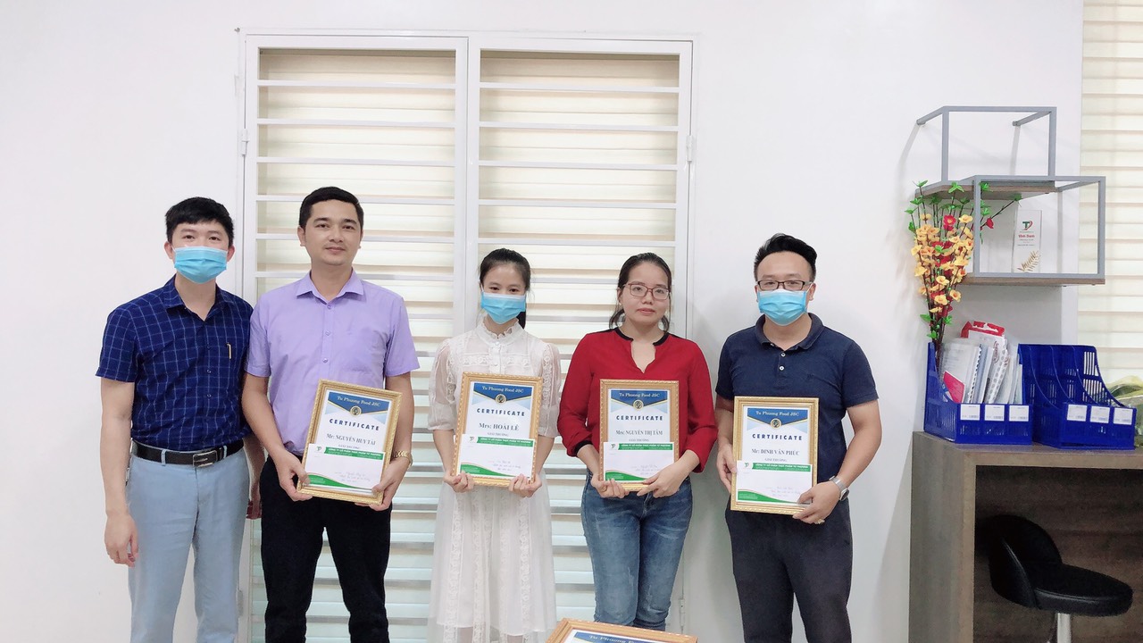 Lễ Vinh Danh Tập Thể Cá Nhân CBCNV Xuất Sắc 6 Tháng Đầu Năm 2021