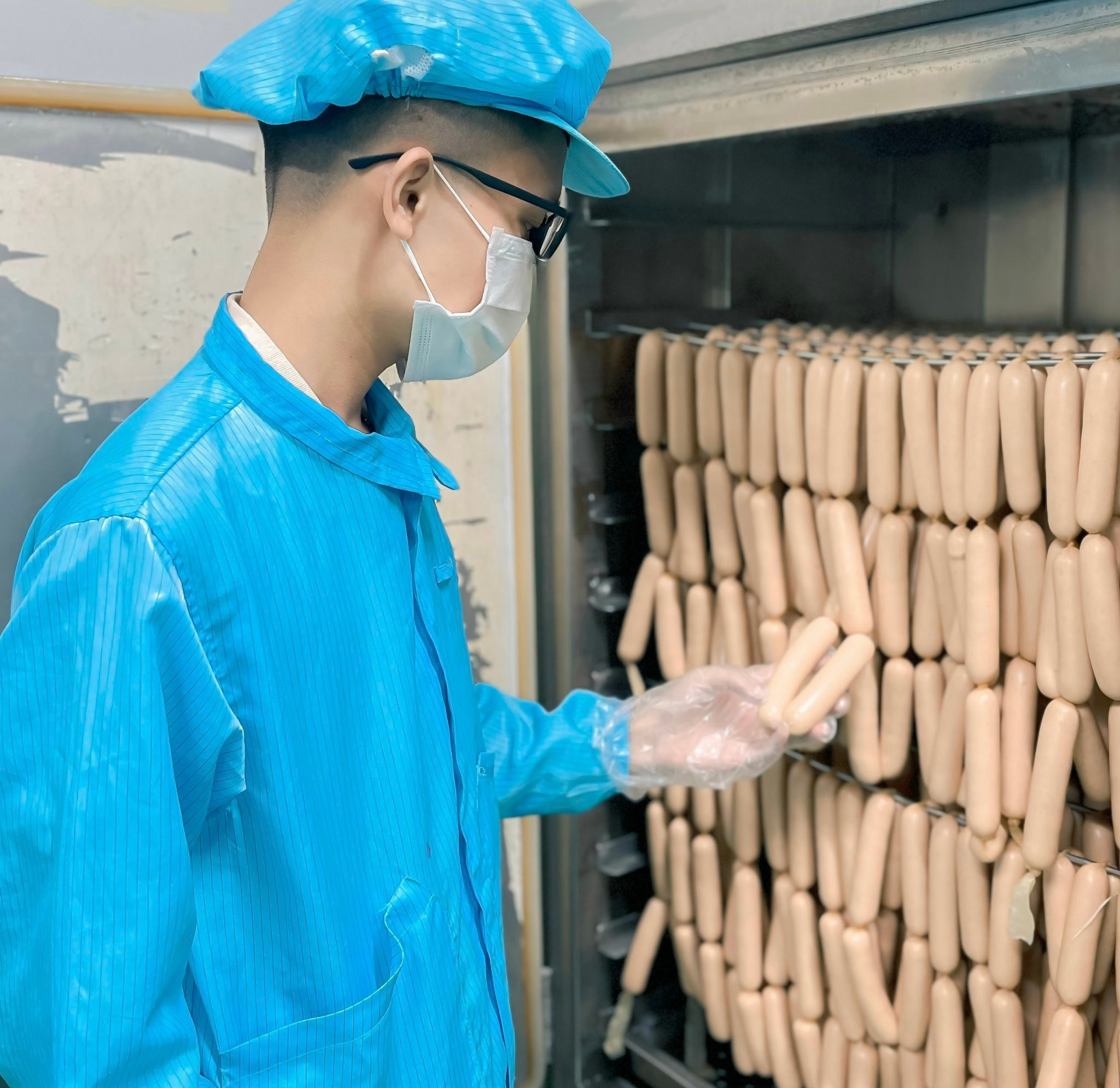 Đơn vị cung cấp xúc xích an toàn - chất lượng tại Tp Vinh