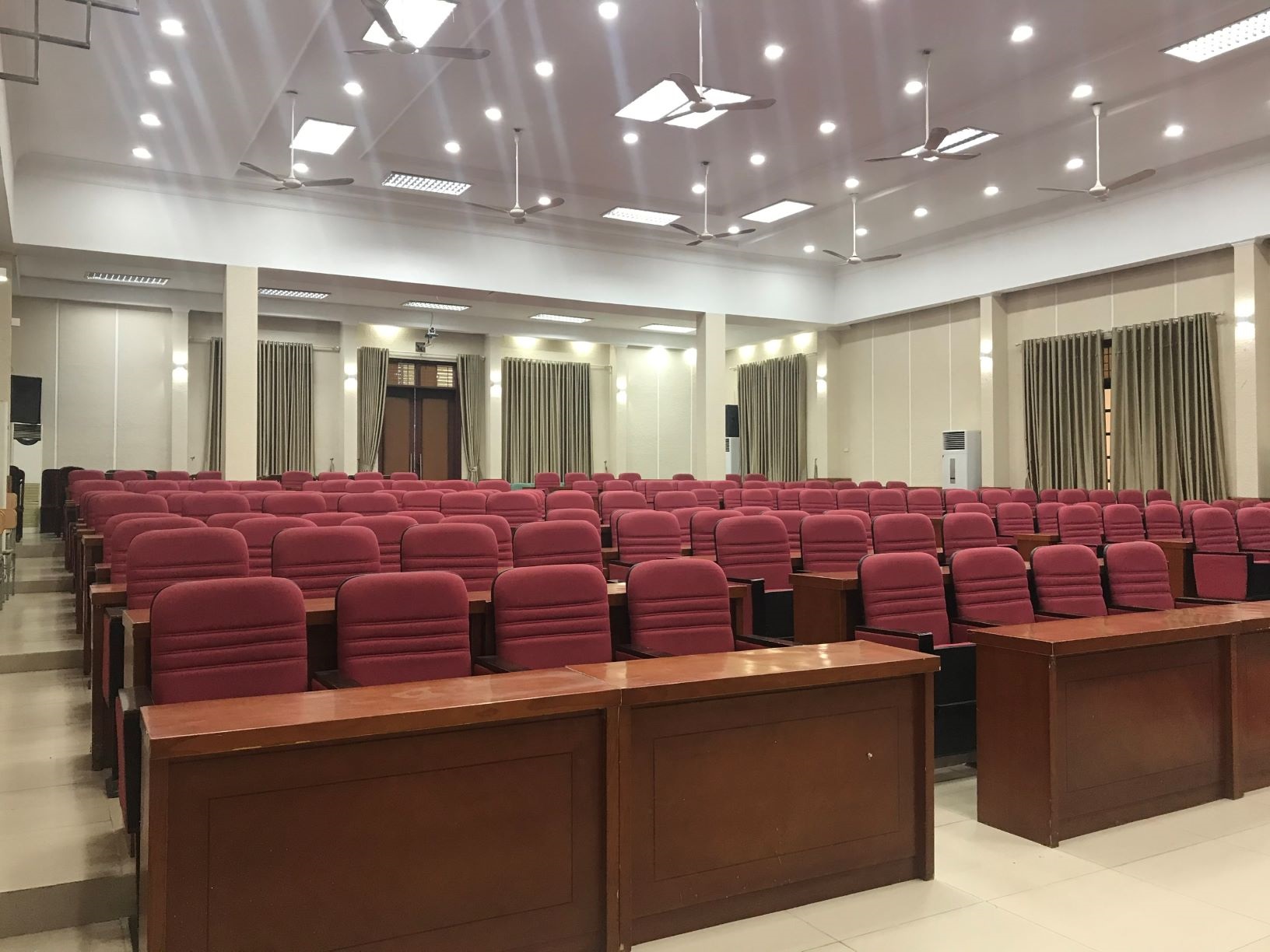 TẠI SAO CẦN TÌM HIỂU KĨ VỀ KÌ THI CẤP 3? TẠI SAO CẦN TÌM HIỂU KĨ VỀ KÌ THI CẤP 3?