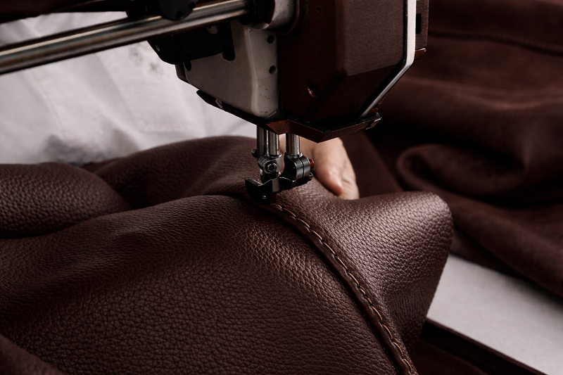 sai lầm khi chọn chất liệu sofa phòng khách