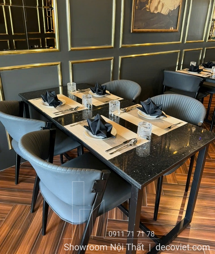 bàn ăn mặt đá 4 ghế
