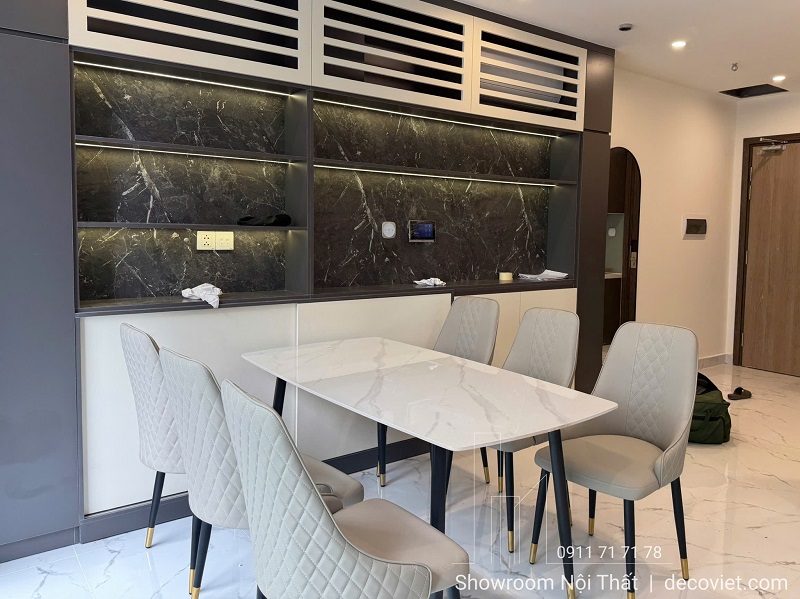 Không gian bếp ăn liền kề phòng khách căn hộ Vinhomes Quận 9 tiện nghi và sang trọng